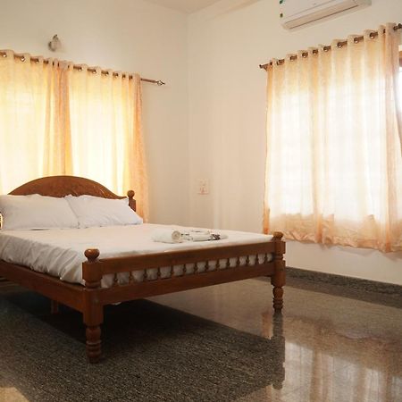 Joby Homestay Kadamakudy Kochi Eksteriør billede