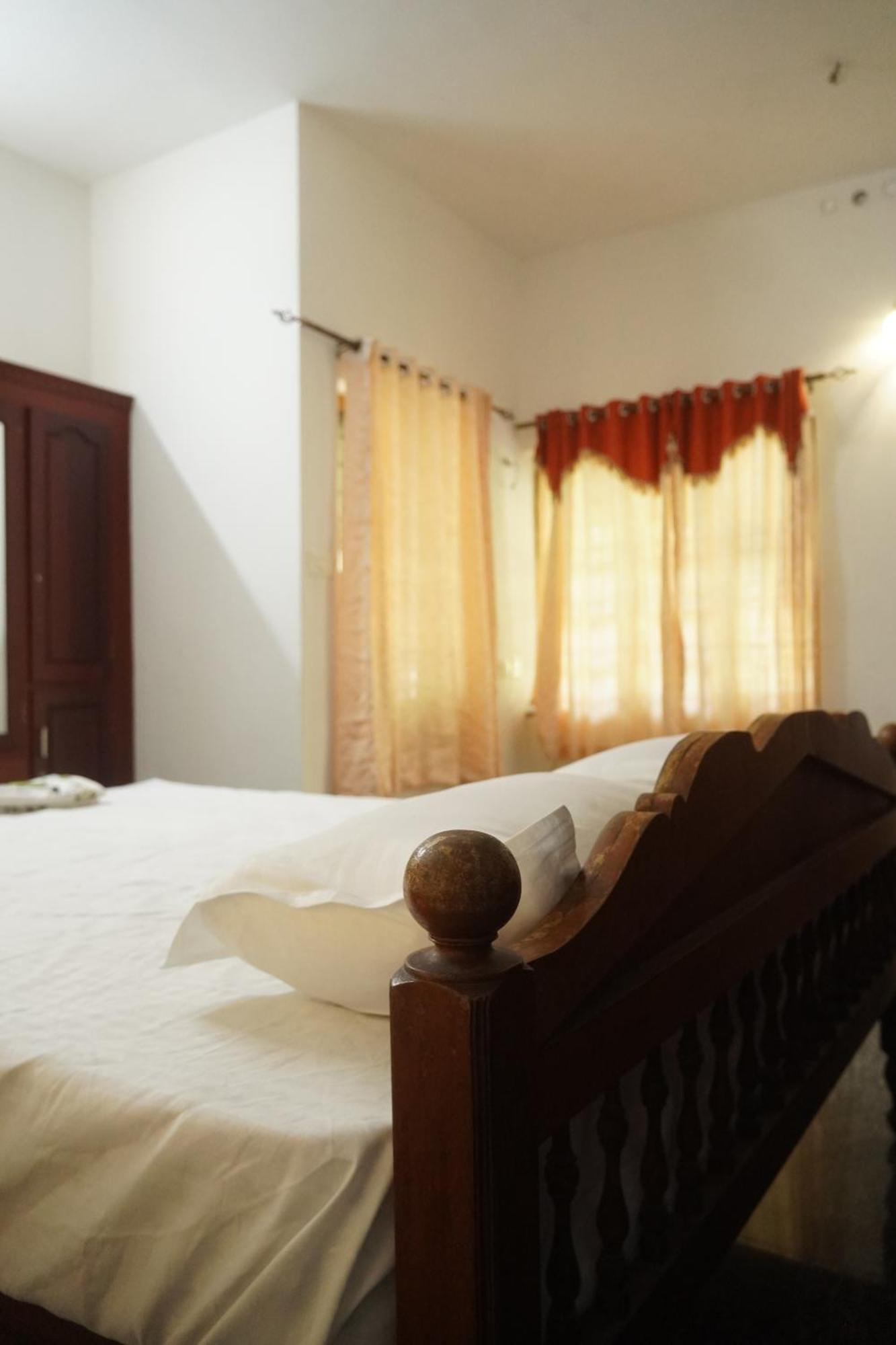 Joby Homestay Kadamakudy Kochi Eksteriør billede